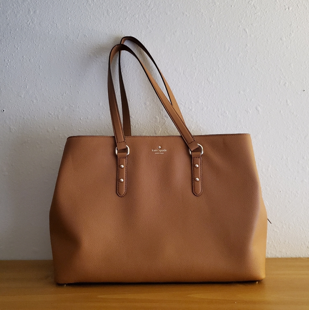 Kate Spade Larchmont Avenue Large Evangelie | NWOT